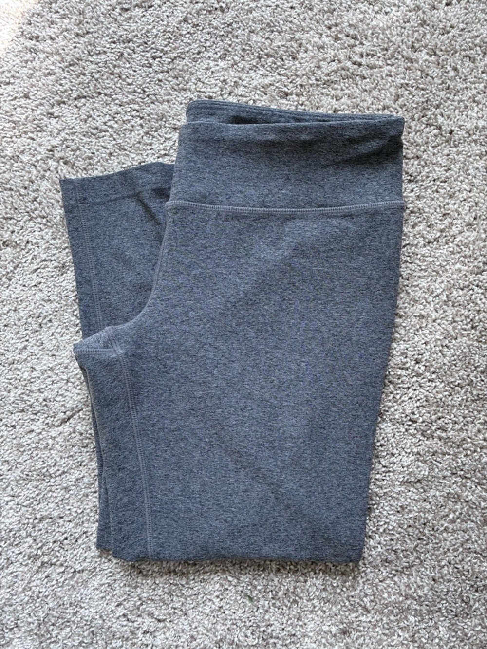 Mondetta Women’s Gray Capri Leggings